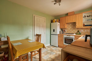 Kitchen- click for photo gallery